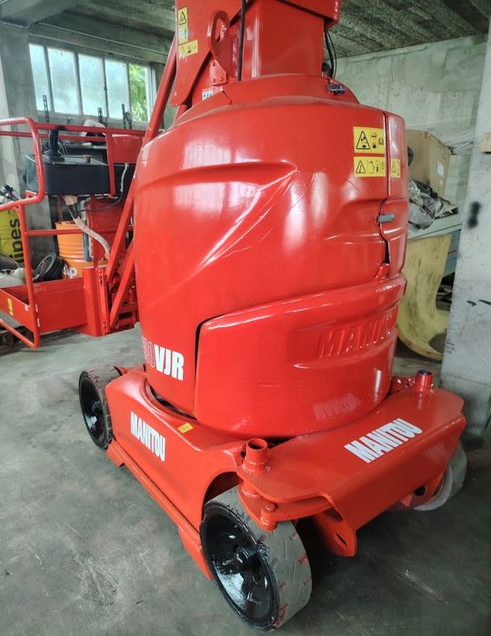 Plataforma elevatória Eléctrica Manitou VJR100