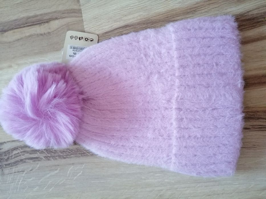 Nowa liliowa czapka damska alpaka duzy pompon