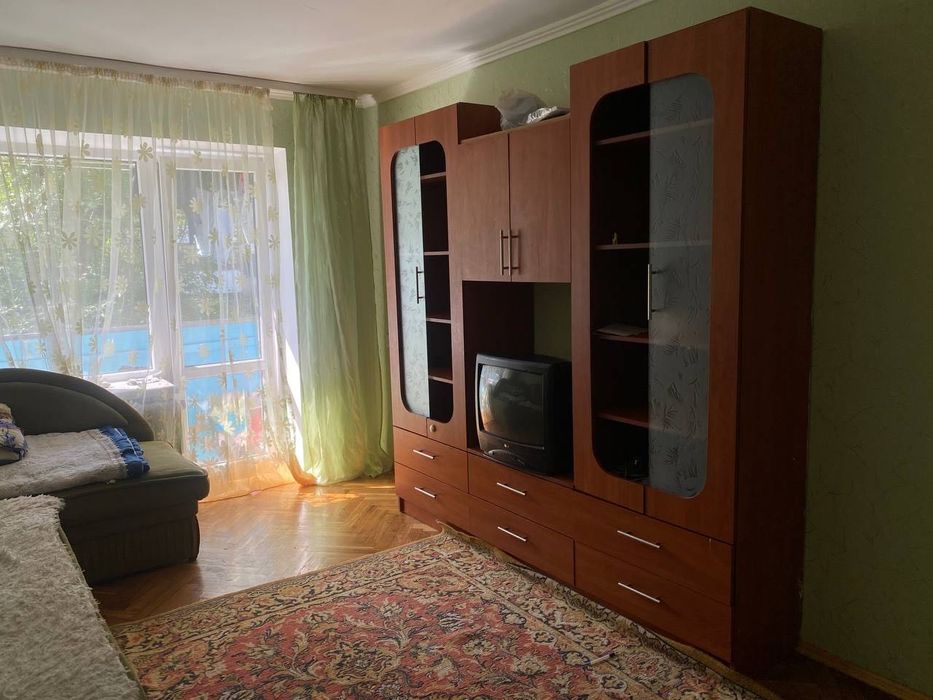 Здам кімнату, район Київський майдан