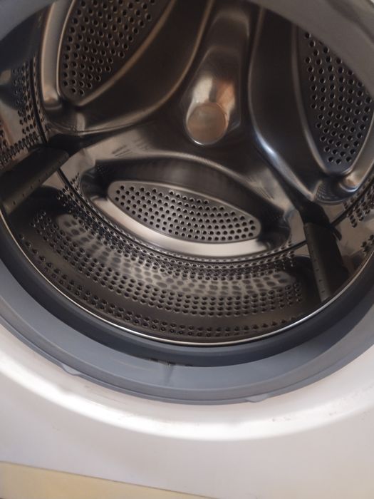 Продам бу пральну машину в гарному стані