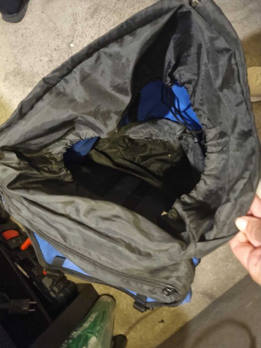 Mochila Vango, em bom estado