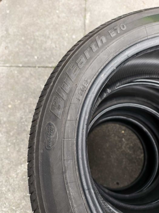 Opony Yokohama BLUEARTH E70 225/55 R18