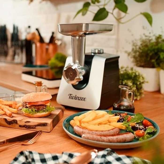 Elektryczna maszynka do mięsa z nadziewarką 1500W wydajna i wygodna