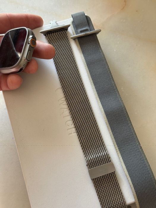 Apple Watch Ultra 2 com bracelet titanium