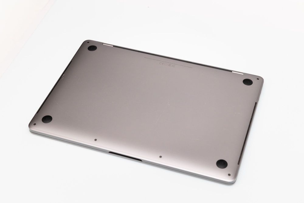 MacBook Pro 13" (2016)  Touchbar 2.9GHz i5 / 8GB / 500GB SSD