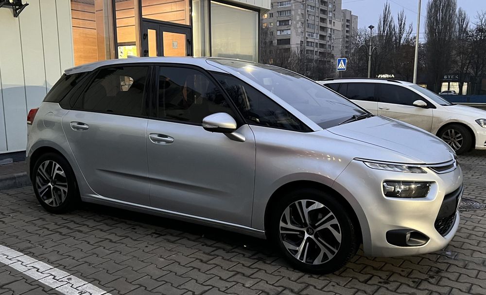 Автомобіль Citroen C4 Picasso