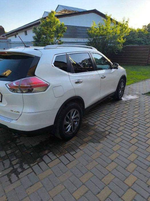 Nissan Rogue T32 SL 4WD