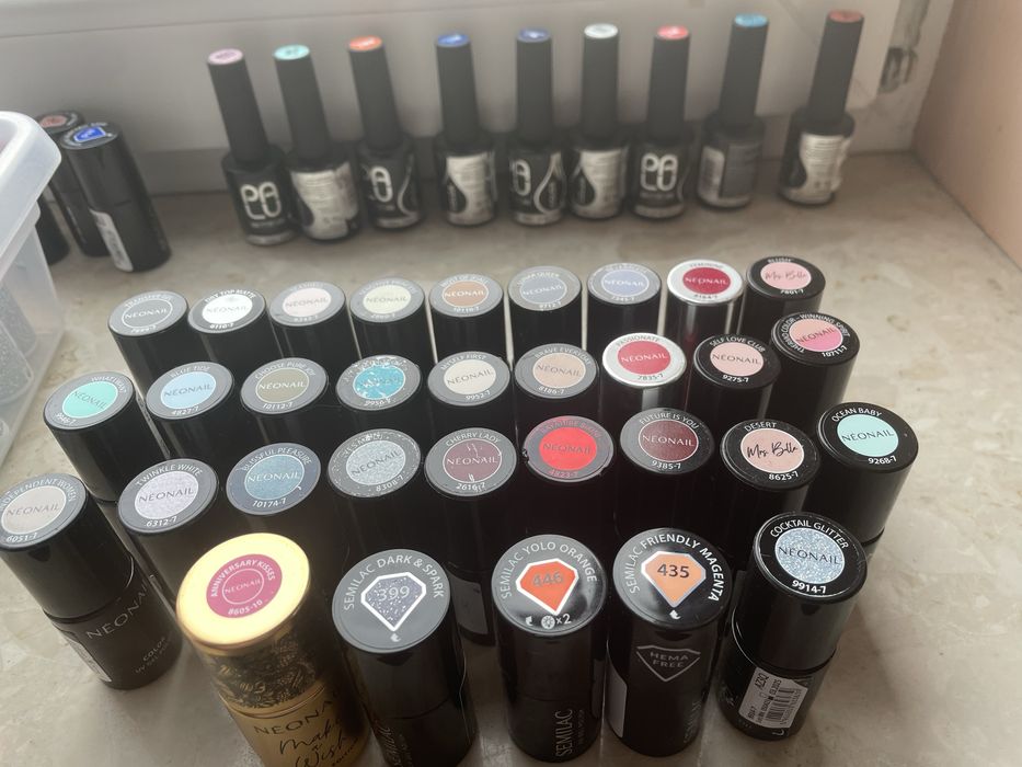 Lakiery hybrydowe Neonail