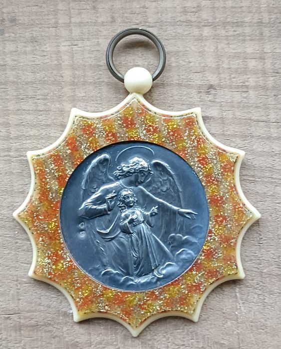 Antigo medalhão pendente de berço prata baquelite Anjo da Guarda