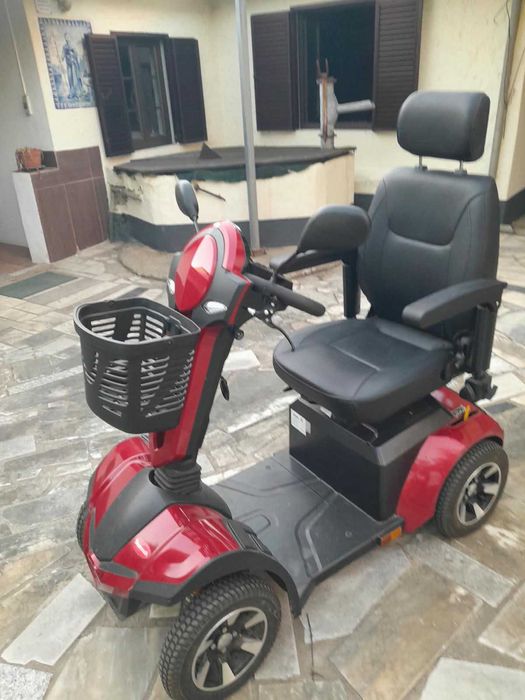 Scooter elétrica mobilidade reduzida
