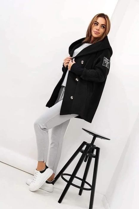 Płaszcz czarny velsatino rozmiar plus size 48,50,52,54