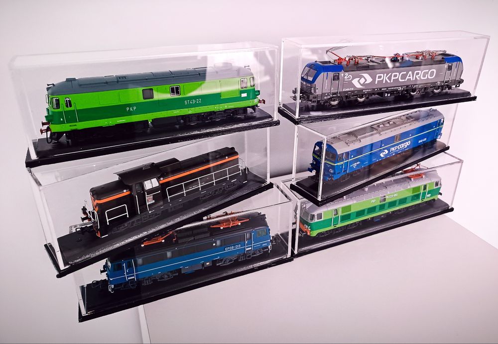 Gablota pudełko ekspozycja na modele kolejowe H0 1:87