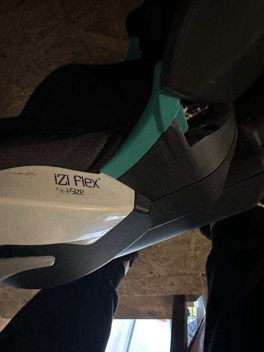 Fotelik samochodowy z isofix iZi Flex.