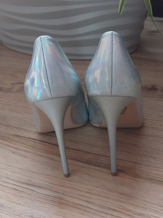 Szpilki srebne holo rozm. 40