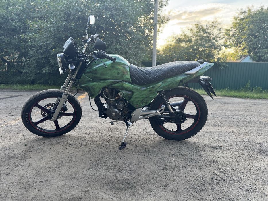 Продам Viper 200