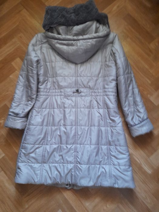 Демисезонное пальто(куртка) 48- 50 размер