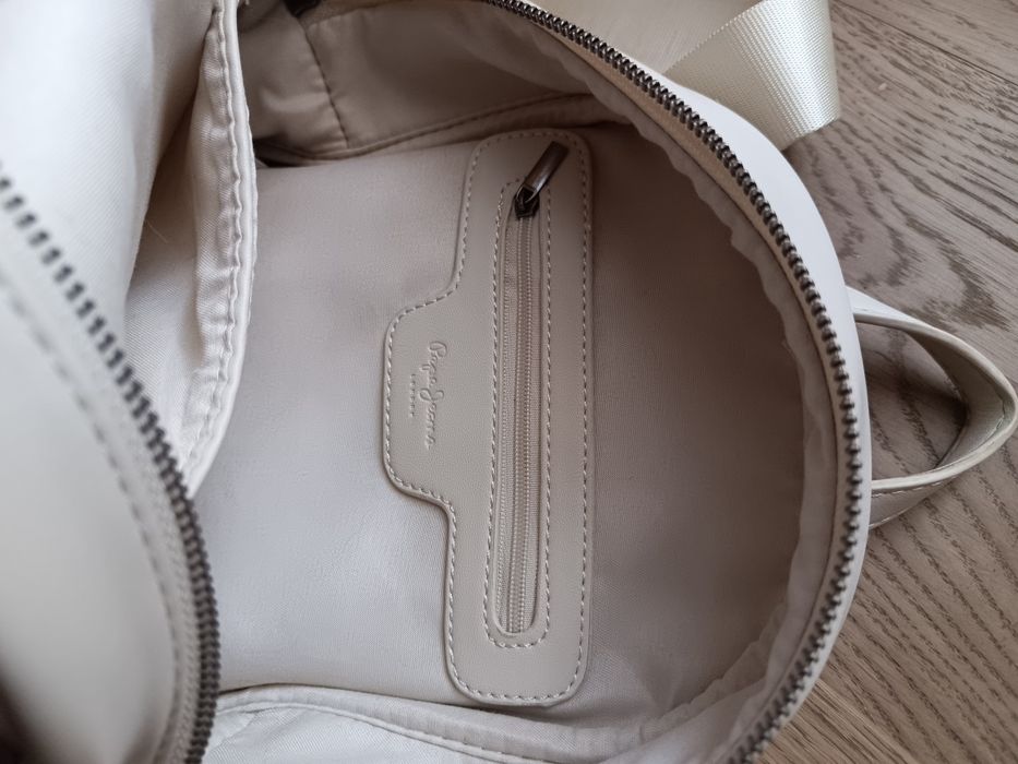 Рюкзак бежевий Pepe jeans