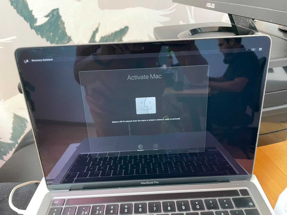 MacBook Pro (13 polegadas, M2, 2022)