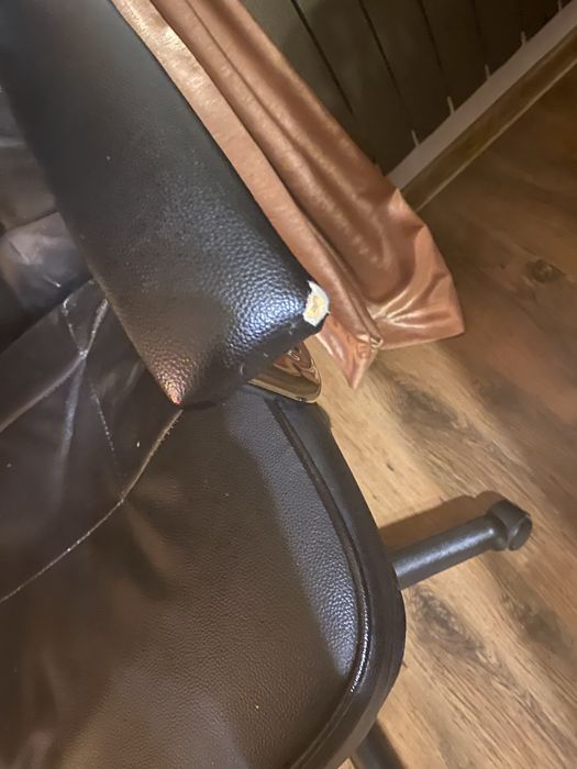 Skórzany fotel biurowy ZA DARMO