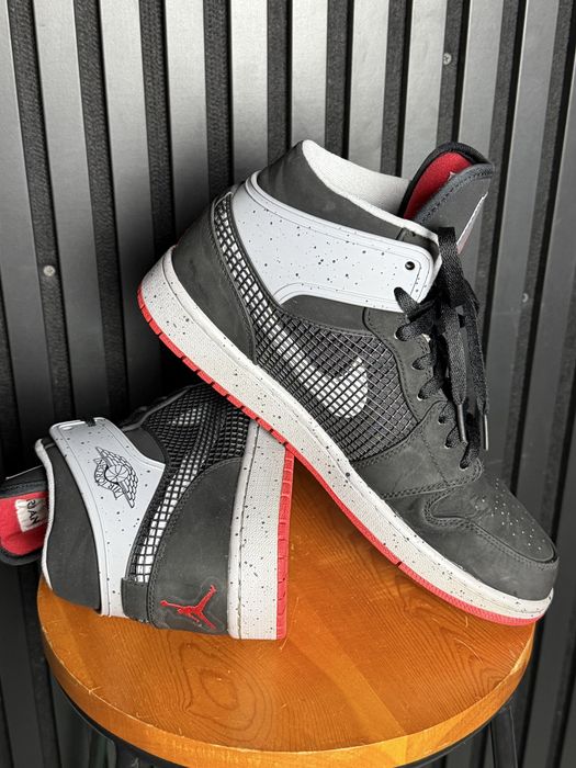 Buty Nike Jordan Mid 1 Obsidian Rozmiar 44/28cm