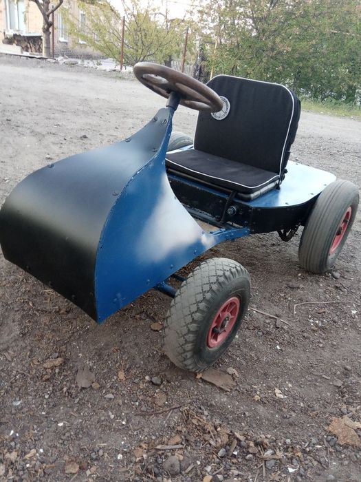 Детская машинка.