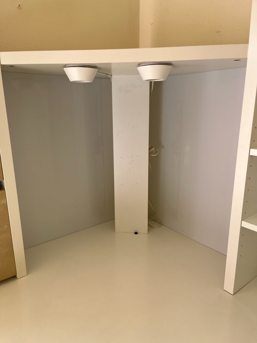 Secretaria de canto Ikea