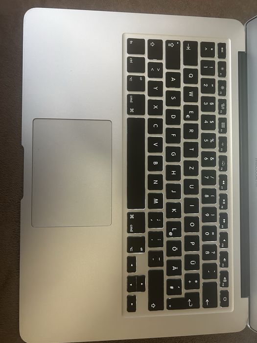 MacBook Air 13, Mid 2013,Sequoia .