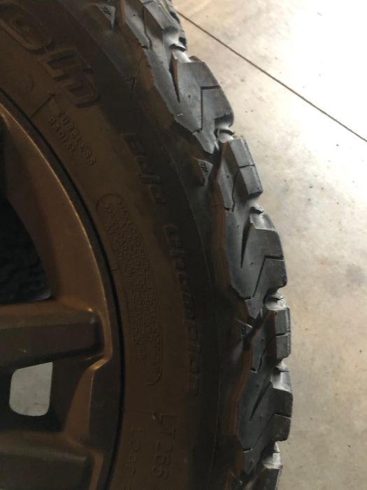 Felgi z oponami orginal e Ford Ranger Wild Truck 265/60 R18