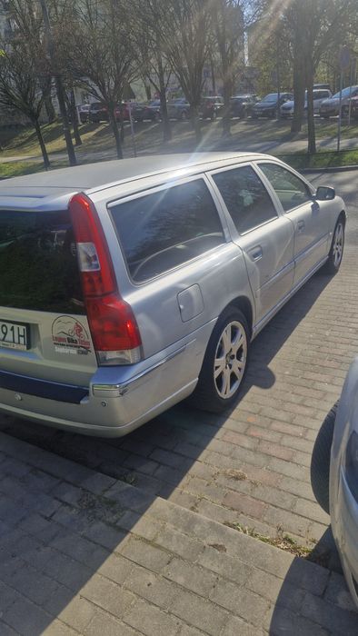 Volvo V70 2005 rok 2.4 diesel