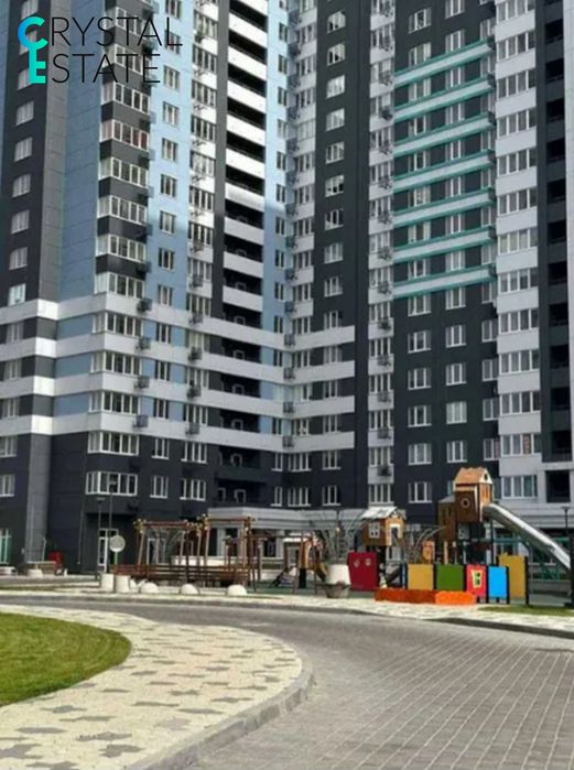 Продам 2к. квартира в сданном доме Скай Сити, Варненская - More