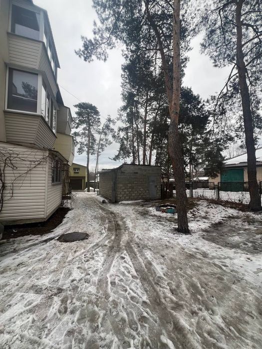 Земля з гаражем, район Паспортного столу