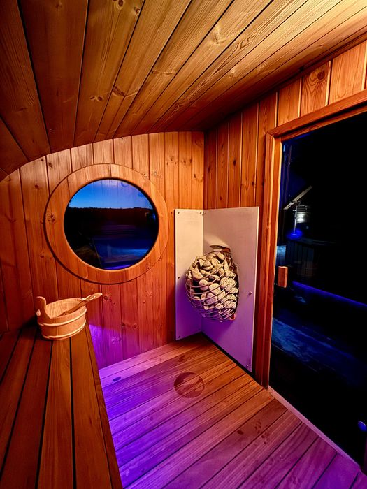 Nowoczesny domek z jacuzzi i sauną nad jeziorem Dadaj | Mazury | 8 os.