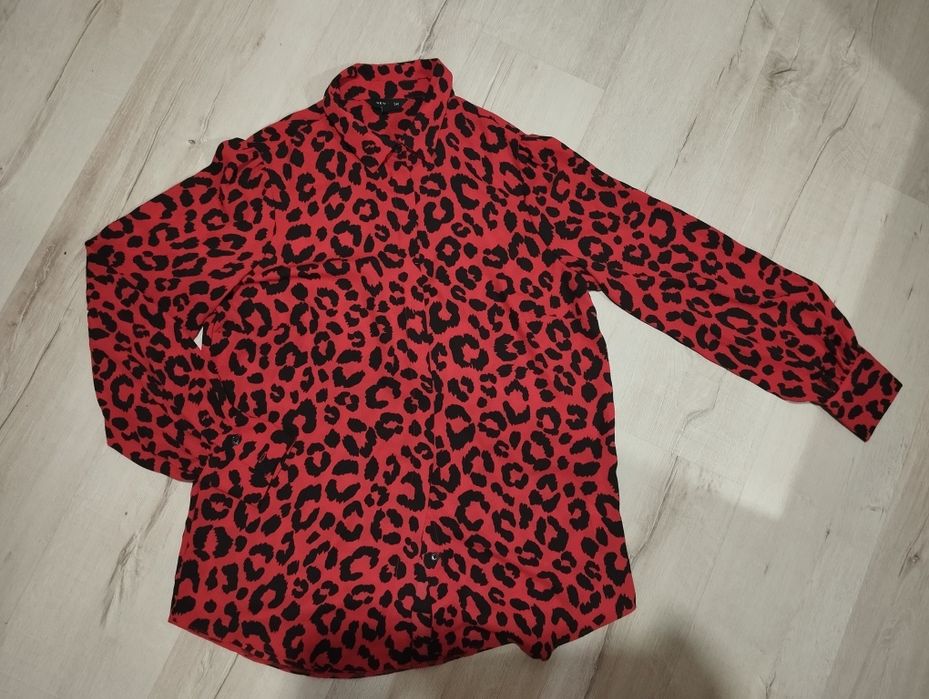 Блуза в идеальном состоянии размер 14