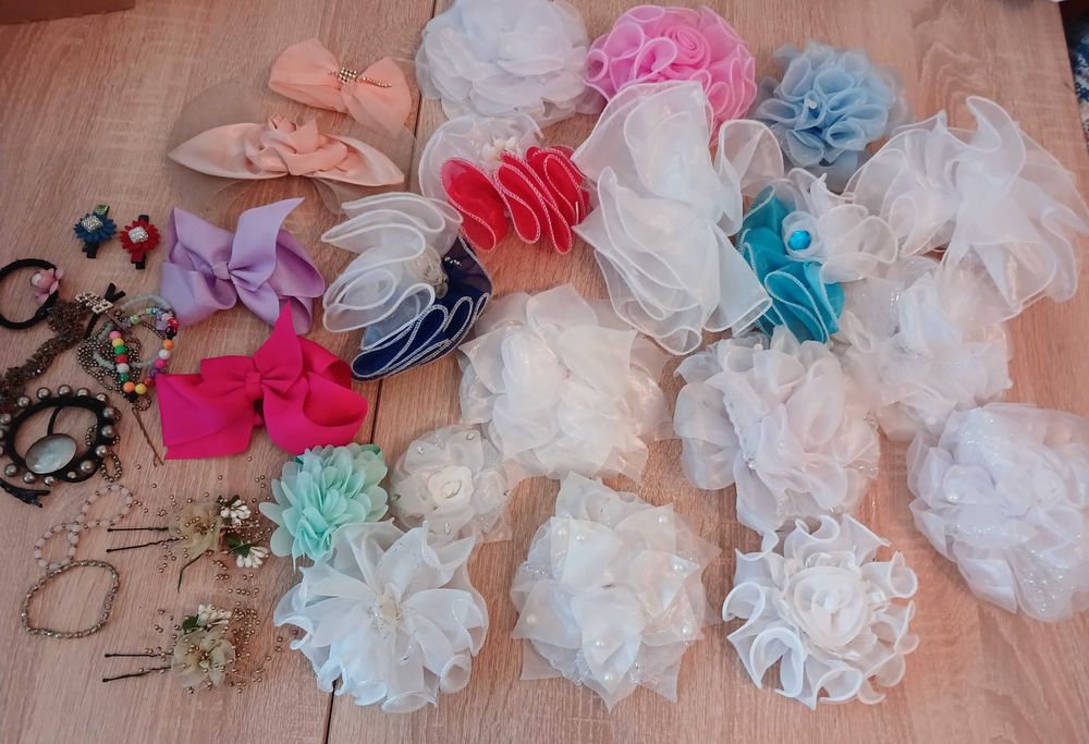 Банти, заколки за все 200 грн