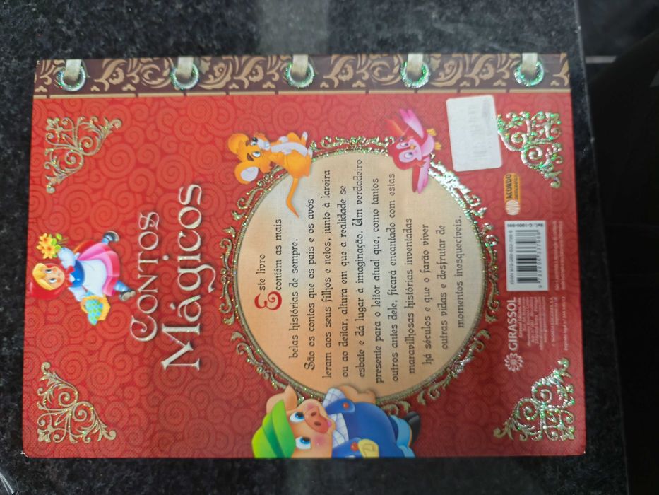 Livro Contos Mágicos