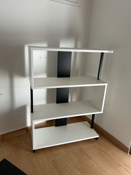Móvel para entrada / estante branca