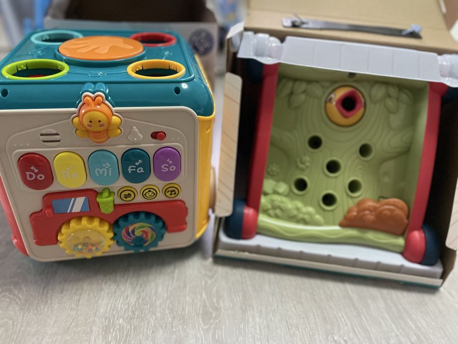 Розвиваючий сортер для діток