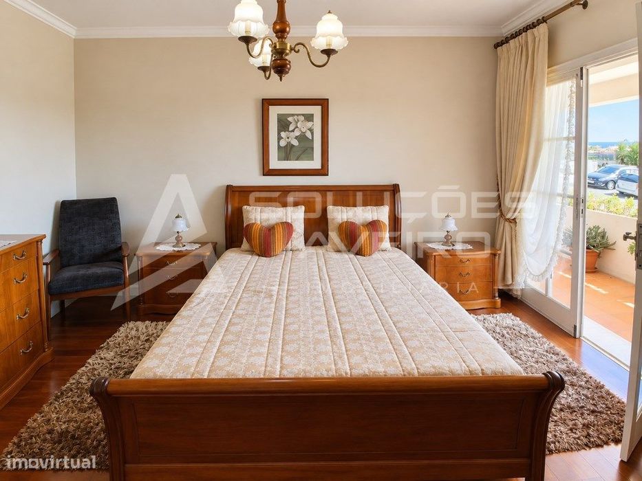 Moradia T4+1 | Piscina Coberta | Ginásio | Dois Lotes Urbanos | Cen...