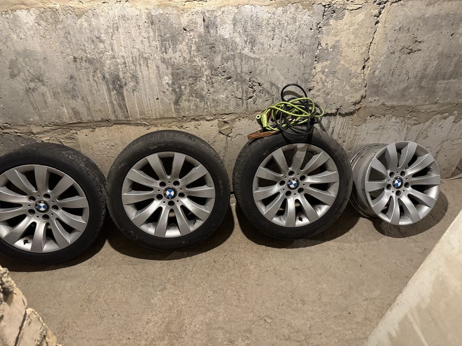 Продам потужні онигінальні диски BMW/R 17,в рідній фарбі.