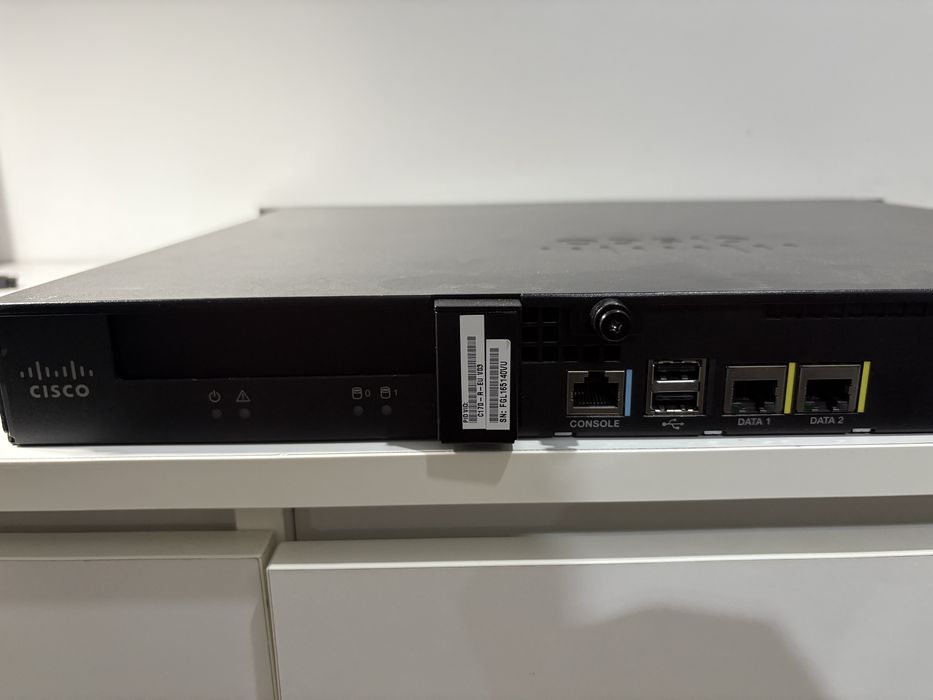 Server Cisco C170 (opis)
