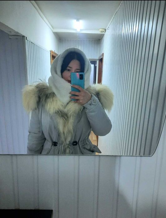 Парка зимня з хутром песця