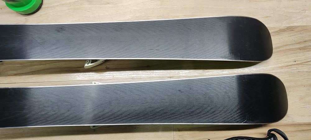 KOMPLET Narty Atomic 80 cm Buty 28 Kask Gogle Kijki