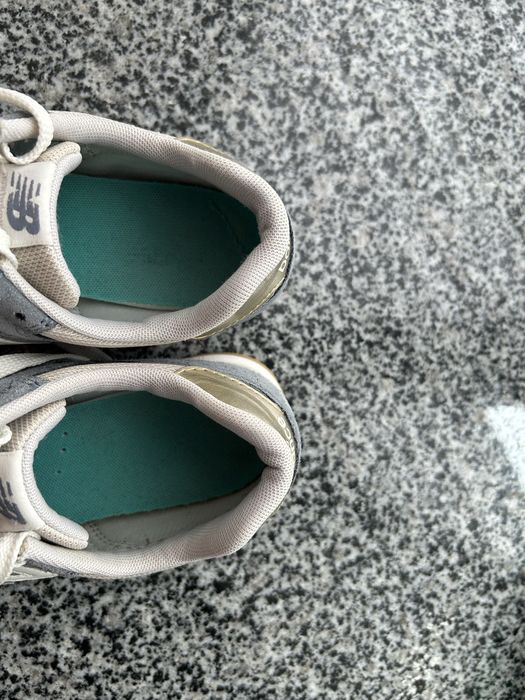 кросівки New Balance 373v2, розмір 39