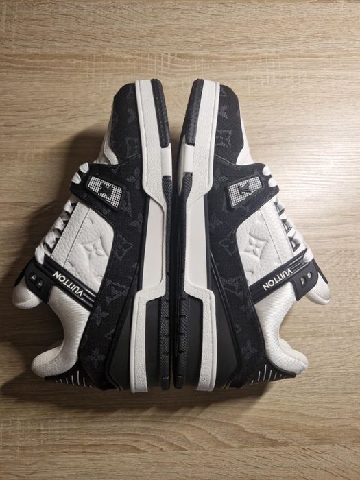 LV trainers czarno białe