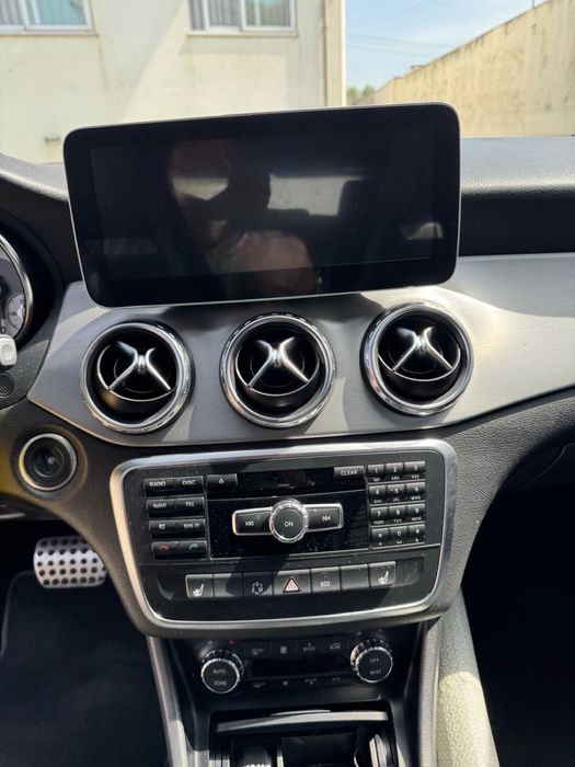 Mercedes-Benz GLA-220 CDI AMG Line