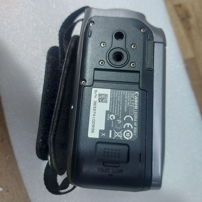 Відеокамера Canon HF R26
