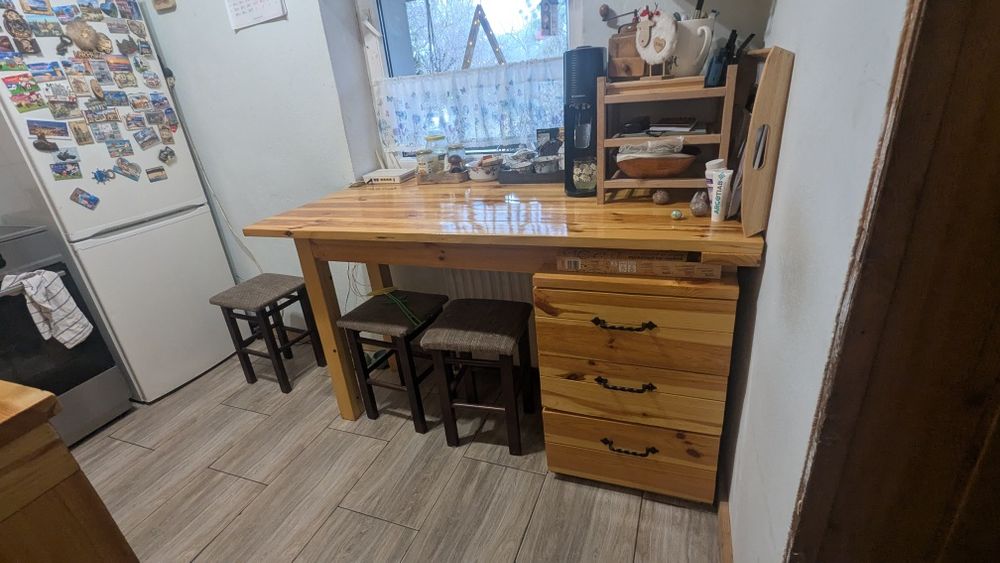 Meble sosnowe na wymiar