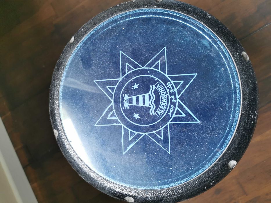 Darbuca/jambé usado