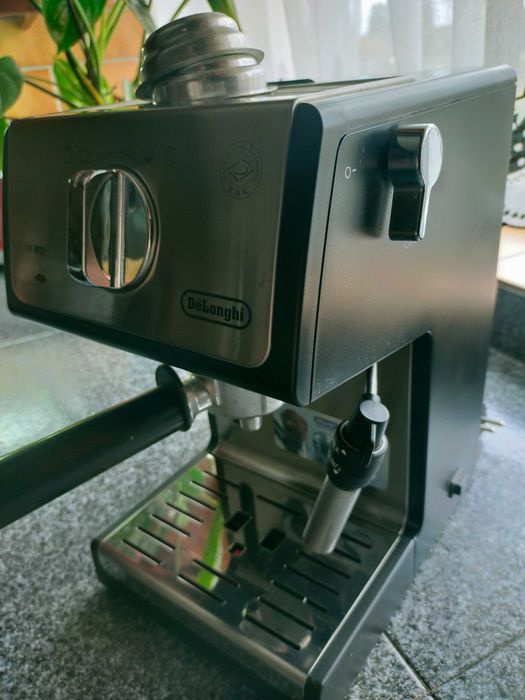Máquina de Café DELONGHI