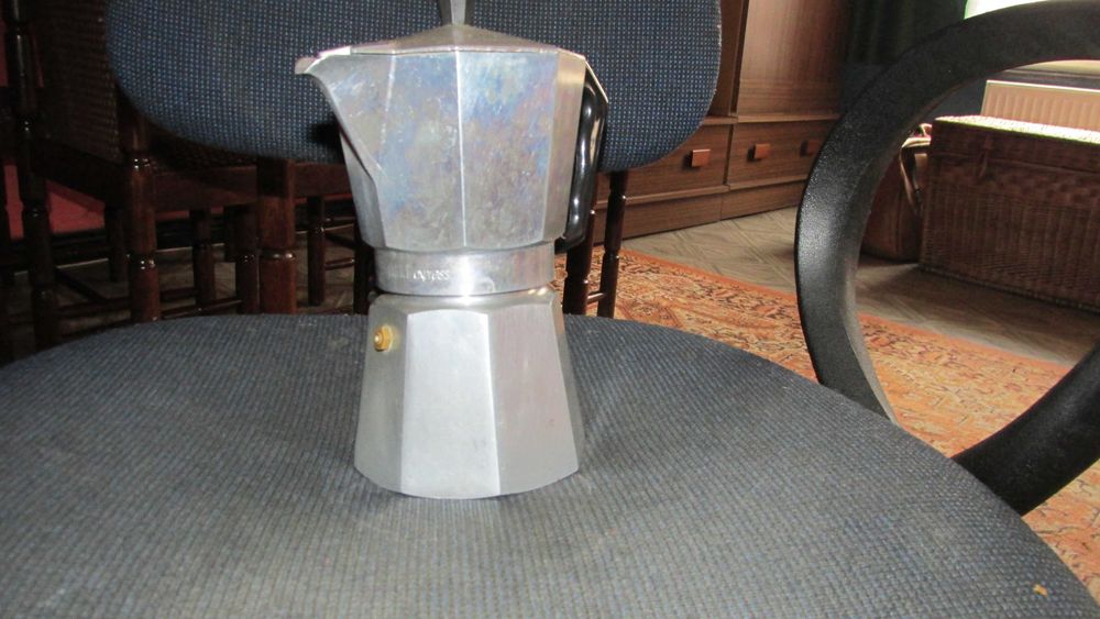 Kawiarka - Trinidad Expres